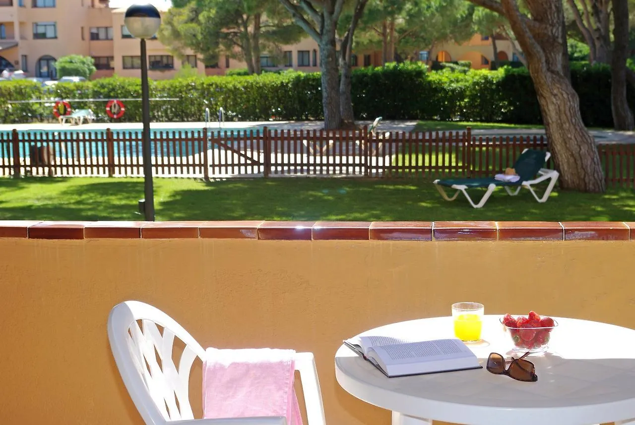 Apartaments Beach & Golf Resort パルス 0*,